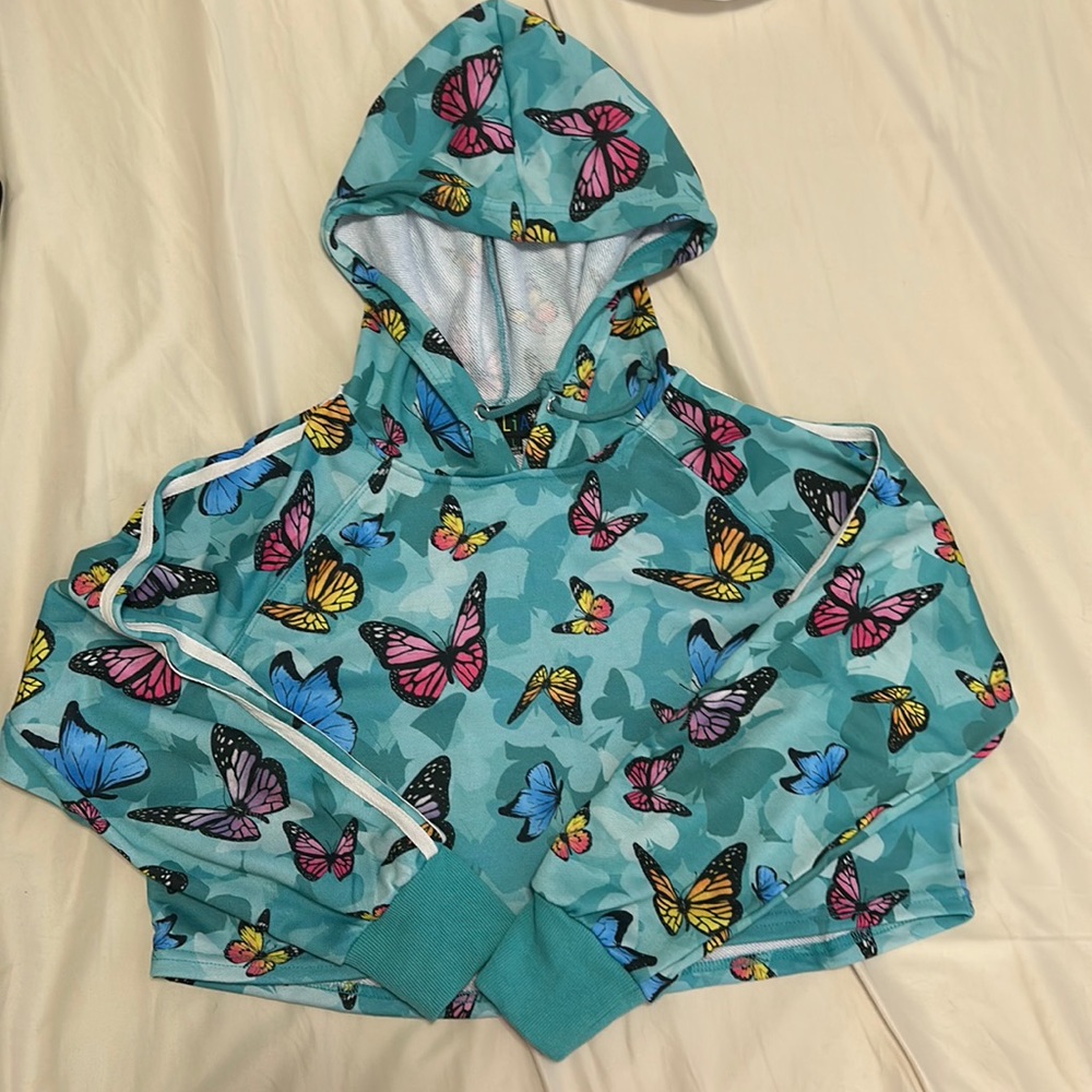 3/$40 NWOT Blue Butterfly Cropped Sweater Large